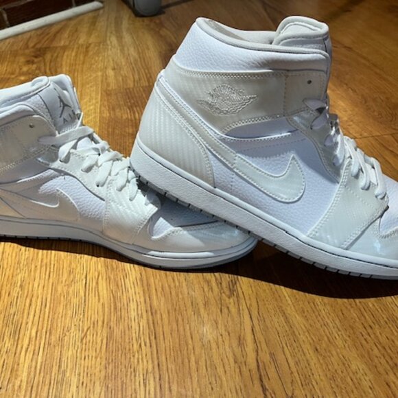 2011 Air Jordan 1 Phat White Wolf Grey main image 4